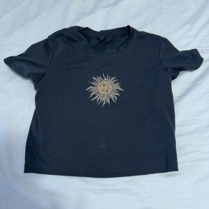 Womens Dark Gray Sun Graphic Baby Tee Short Sleeve Crop Top Size Small